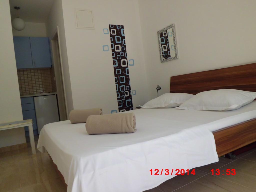 Apartments Viskovic Makarska Room photo